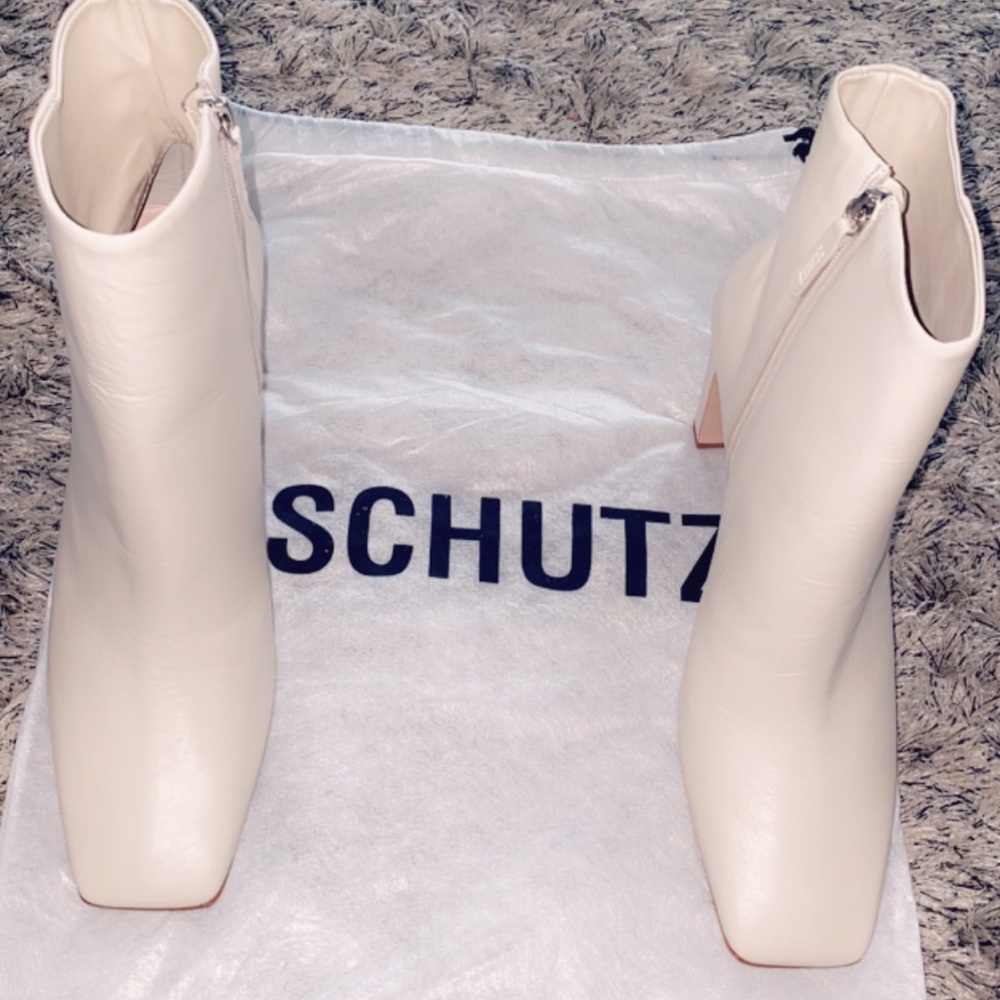 High heels boots.